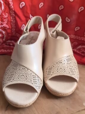Clarks Cream Open-Toe Perforated Wedge Sandals